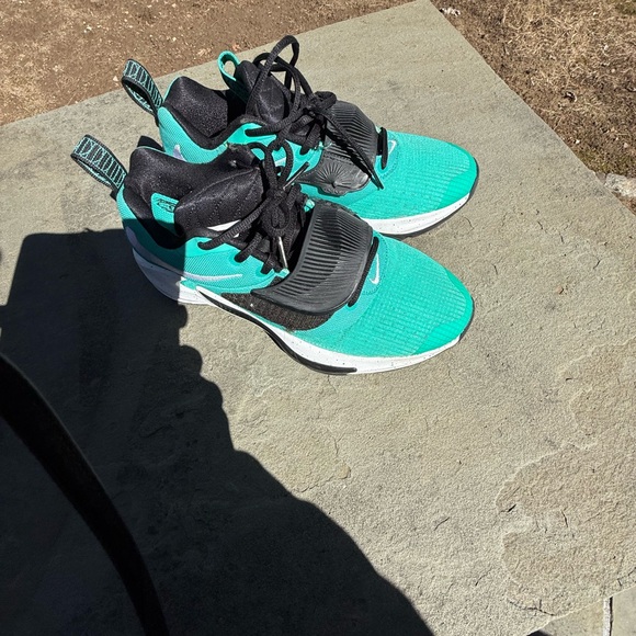 Nike Sneakers Size 8 1/2 - Picture 15 of 16